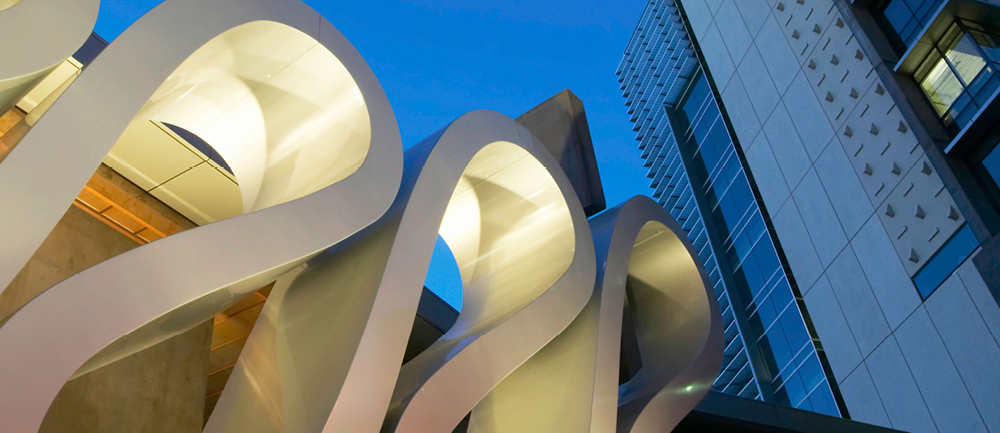 Swirl sculpture and Magistrates Court